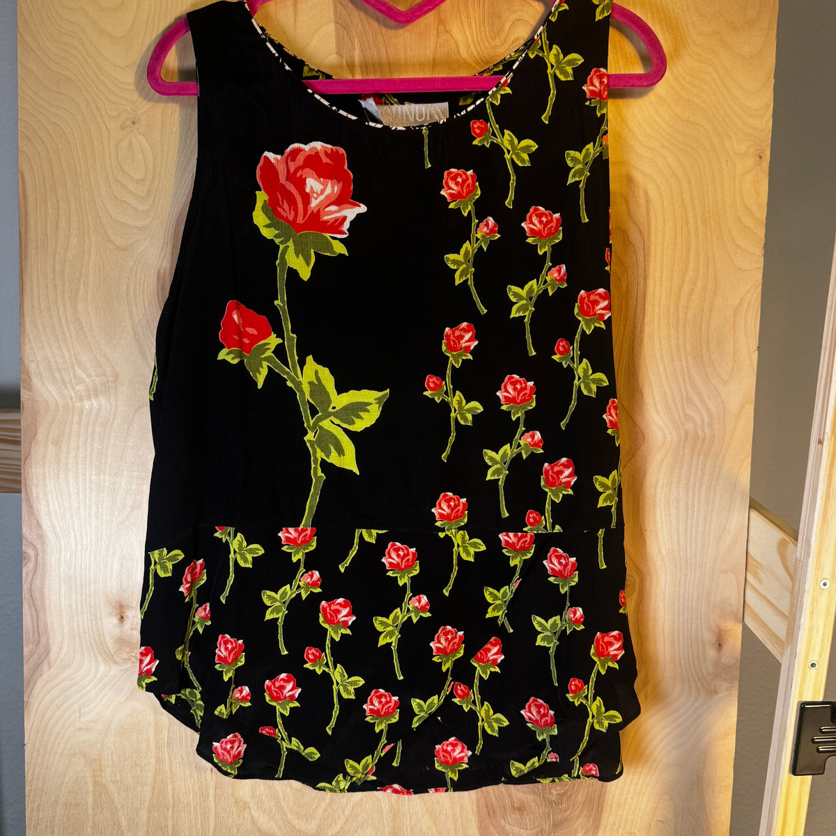 Platinum Floral Tank Top 90s