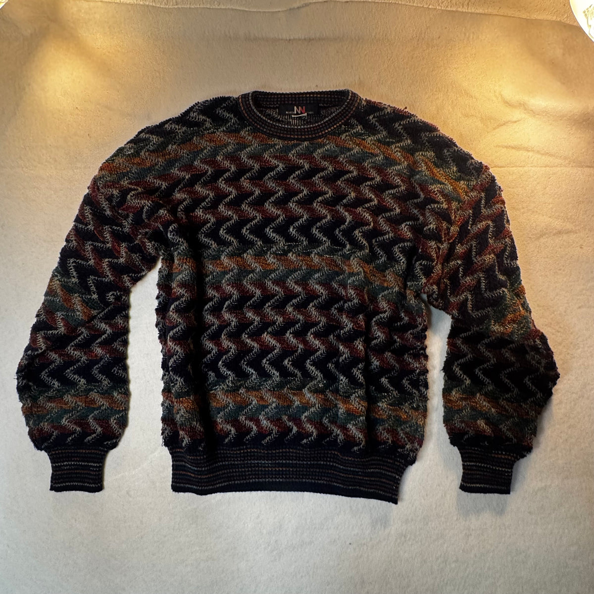 90s Italian coogi-Style Knit sweater, size M