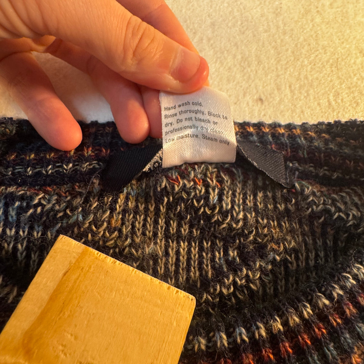 90s Italian coogi-Style Knit sweater, size M